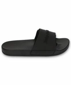 JUICY COUTURE BLACK EMBOSSED SLIDERS