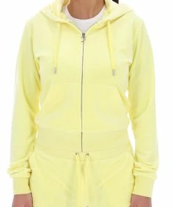 JUICY COUTURE YELLOW PEAR CLASSIC VELOUR TRACK SHORT SPRING SUMMER '22 COLLECTION