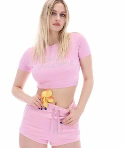 JUICY COUTURE PINK PETAL CAPITAL DIAMANTE CROP TEE SPRING SUMMER '22 COLLECTION